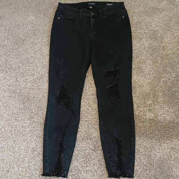 Judy Blue Mid-Rise Skinny Fit Distressed Jeans Wimen's Size 9/29 - Picture 1 of 7